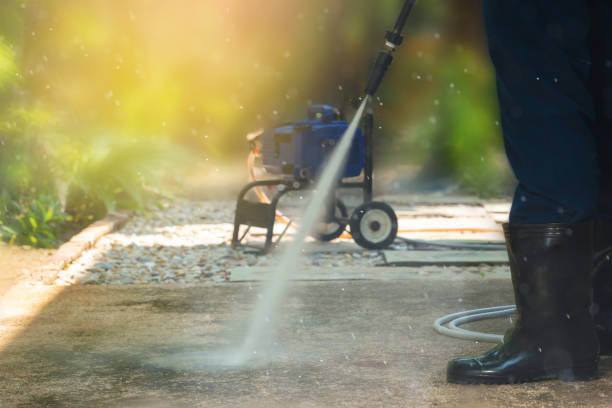 Best Animal Enclosure Cleaning  in Redland, TX